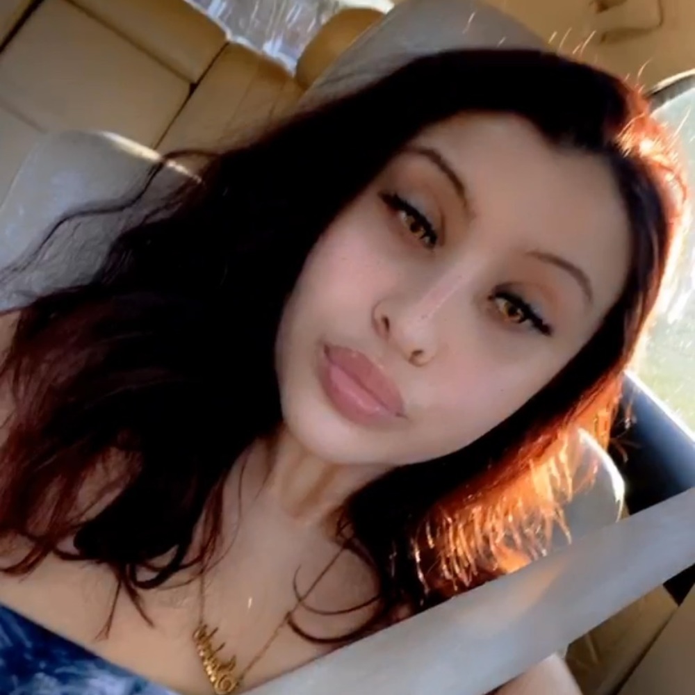 Meet your Posher, Bela